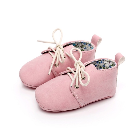 ❣️5 for $25 💕 Girls pink lace up soft sole baby oxfords - Picture 2 of 8